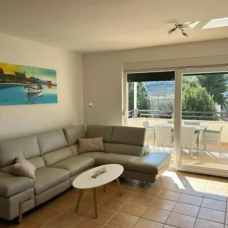 Apartment Apartman Lea&maja *